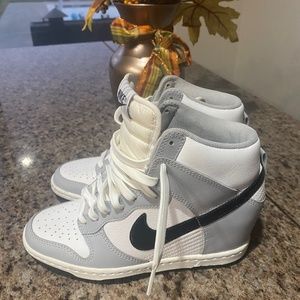 Women’s Nike Dunk Platforms Size 5